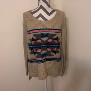 Juniors L cream pullover sweater w/Aztec design